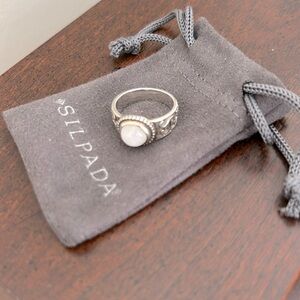 Silpada 925 sterling silver Moonstone ring R2933. Size 8